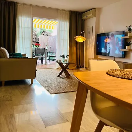 Alquiler Vacacional. Bajo Con Parrilla Y Piscina, Cerca De La Playa Y Puerto Banus * Εστεπόνα