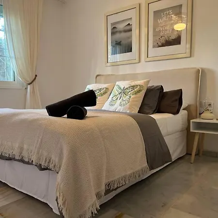 Διαμέρισμα Alquiler Vacacional. Bajo Con Parrilla Y Piscina, Cerca De La Playa Y Puerto Banus