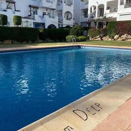 Alquiler Vacacional. Bajo Con Parrilla Y Piscina, Cerca De La Playa Y Puerto Banus Apartment Estepona