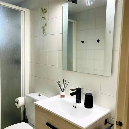 Apartment Alquiler Vacacional. Bajo Con Parrilla Y Piscina, Cerca De La Playa Y Puerto Banus Estepona