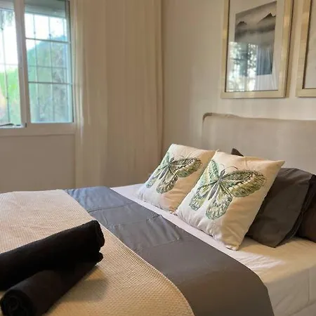 Apartment Alquiler Vacacional. Bajo Con Parrilla Y Piscina, Cerca De La Playa Y Puerto Banus