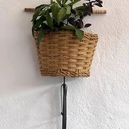 Alquiler Vacacional. Bajo Con Parrilla Y Piscina, Cerca De La Playa Y Puerto Banus Apartment